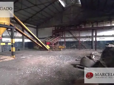 Depósito - Galpón de  3000 m2 totales en Venta en Quilmes