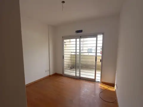 Alquiler de departamento 2 ambientes con balcon en Wilde