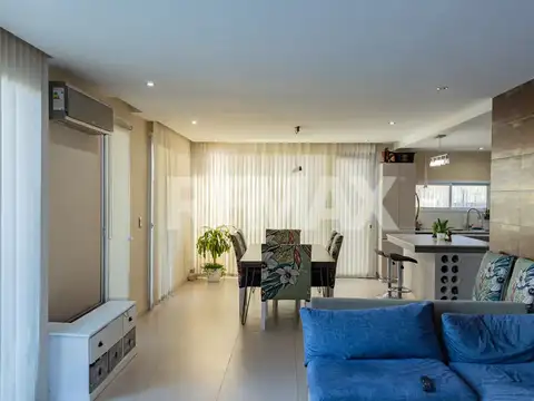 Depto Tipo Casa en Venta en Neuquén, USD 300.000