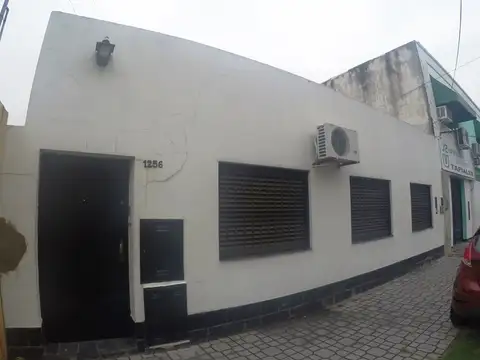 OPORTUNIDAD! VENTA 2 VIVIENDAS EN BLOCK EN TERRENO DE 650M² , TAPIALES