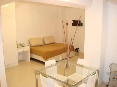 EXCELENTE DEPARTAMENTO EN PLENA RECOLETA