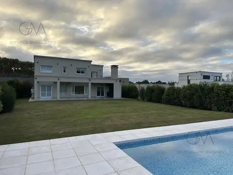 Casa en Alquiler de 4 dormitorios