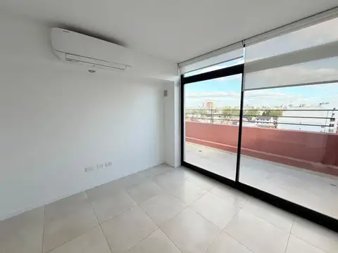 Coronel Ramón Lorenzo Falcón 6400, Piso 7