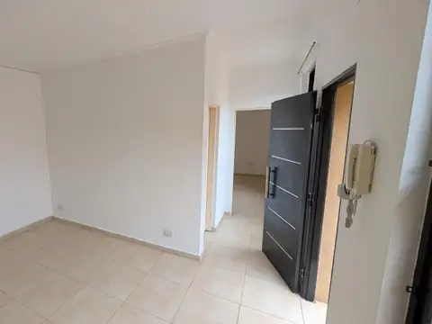 Depto Tipo Casa 2 ambientes con 1 baño
