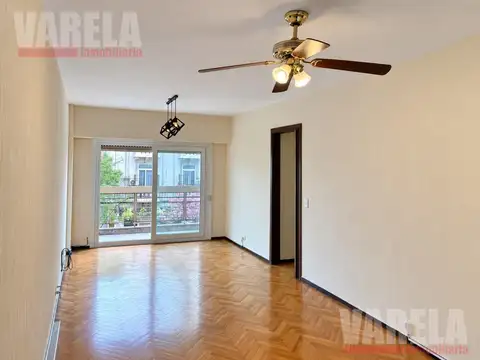 Departamento 3 amb. en Alquiler en V.Crespo. Av. Angel Gallardo 700 Piso 2° al frente con Balcón
