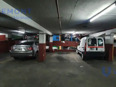 viamonte 800  cochera san nicolas centro venta