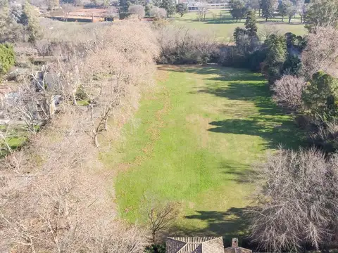 Lote de 4.745 m2 con orientación NO-Venta San Jorge Village-