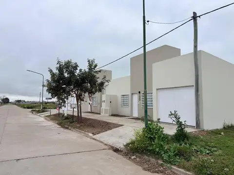Av. Actis esq. Castellanos