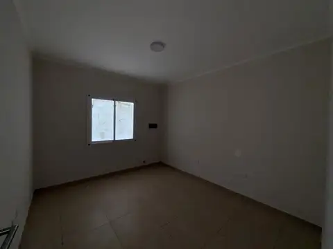 Depto Tipo Casa en Venta con 1