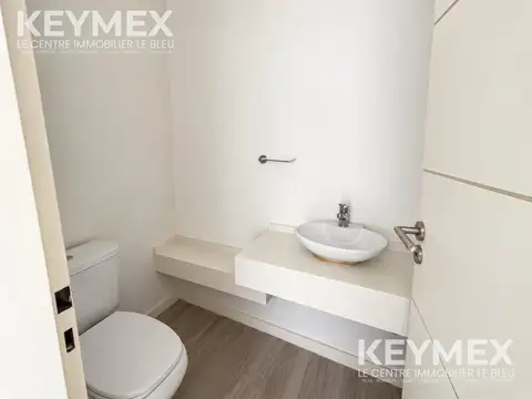 Departamento en Alquiler con 2 cocheras