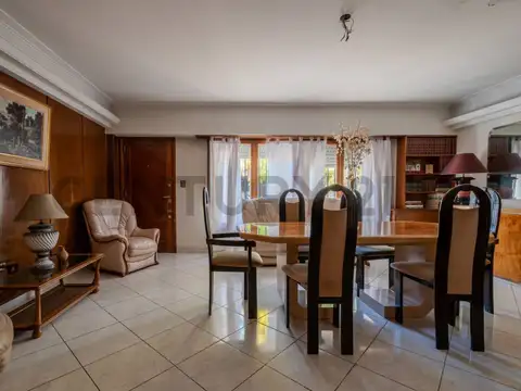 Casa en Venta de 5 dormitorios