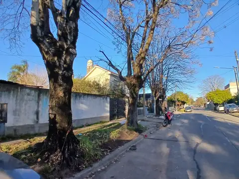 Terreno en venta en Béccar San Isidro en calle Lonardi 1800