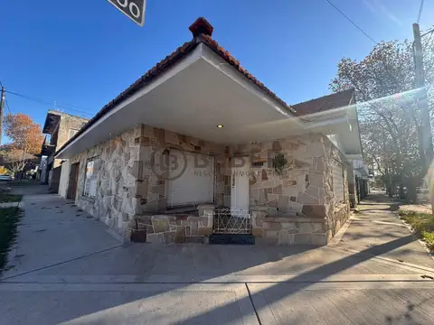 Venta casa 4 ambientes con garaje, y patio San José, Mar del Plata