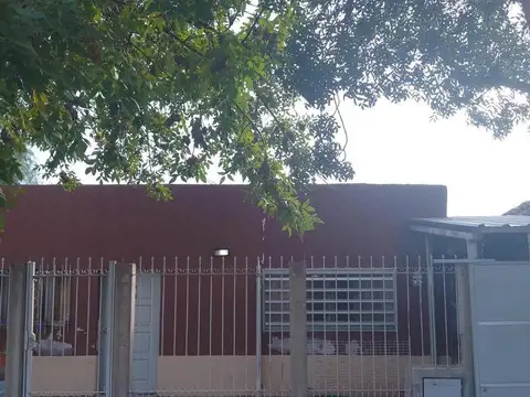 CASA EN ALVEAR, MENDOZA