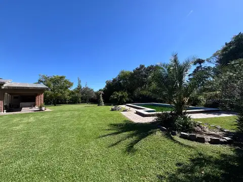 Casa en Venta con 1 cochera