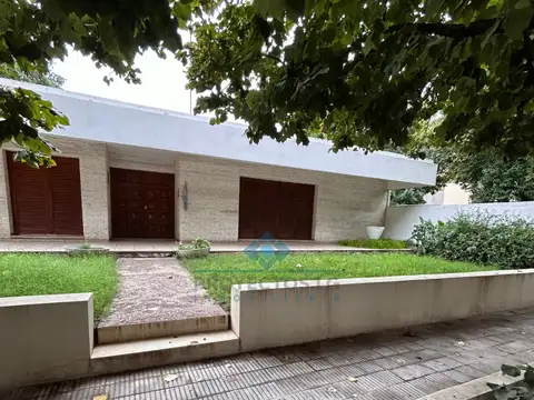 Casa en Venta en Colonia Caroya, USD 210.000