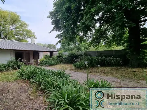 casa en venta APTA CREDITO, sobre la calle Necochea en el Barrio Los Jazmines, Del Viso.