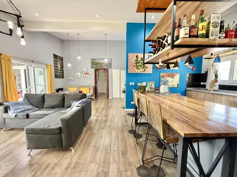 Casa 4 ambientes con 3 baños