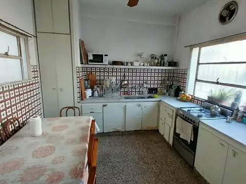Depto Tipo Casa 4 ambientes con 2 baños