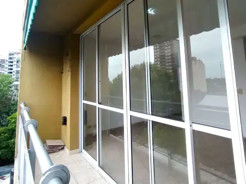 Avenida Presidente Juan Domingo Perón 1000