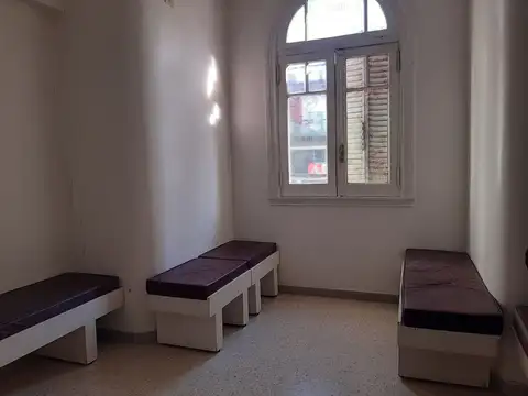 Avenida Raúl Scalabrini Ortiz 200