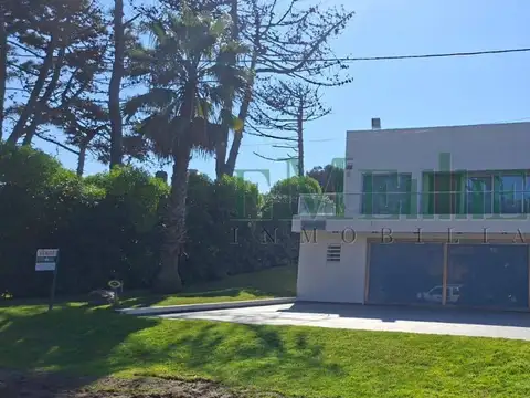 Casa - Venta - Argentina, Pinamar - ZORZAL 163
