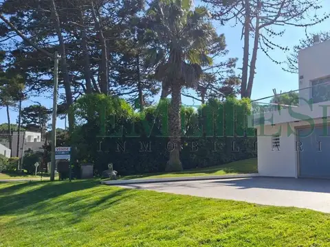 Casa en Venta en Pinamar, USD 490.000