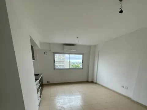 Departamento dos ambientes en Alquiler con Cochera Centrico Amplio