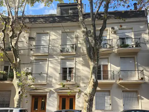 Alquiler - Departamento con jardin - A pasos de estación Coghland