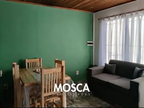 Casa 2 ambientes con 1 baño