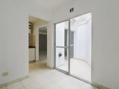 Depto Tipo Casa 2 ambientes con 1 baño