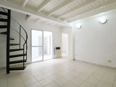 VENTA PH 2 AMB BARRIO NORTE C PATIO Y SIN EXPENSAS