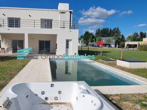 Casa en Venta en Malibu, USD 269.000