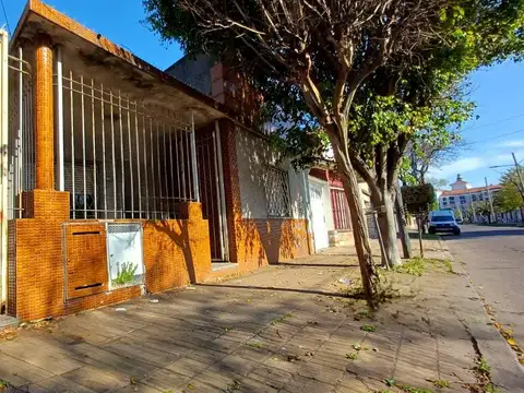 Casa en venta en General San Martin, GBA Norte - 3 Ambientes