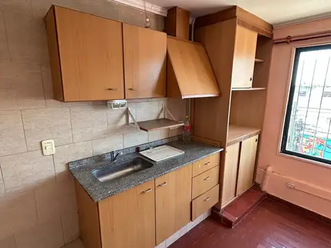 Diag 401 Melvin Jones 5200, Piso 2