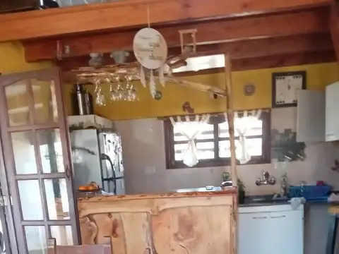 Casa 3 ambientes con 1 baño