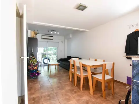 Departamento en Venta en Parque Chacabuco, USD 150.000