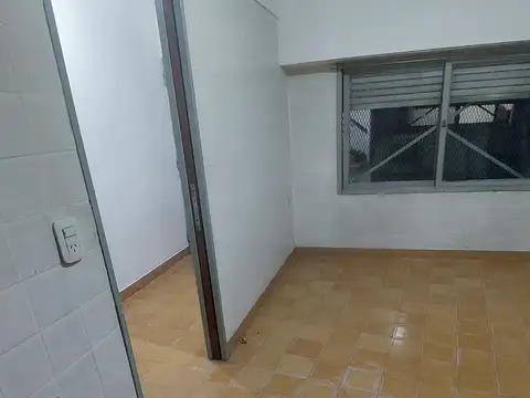 Departamento en Alquiler en Lanús Este, $ 630.000