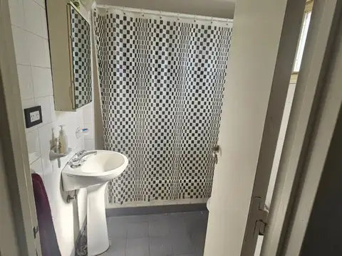 ALQUILER DPTO 2 AMBIENTES, Zona MONTE CASTRO - CABA