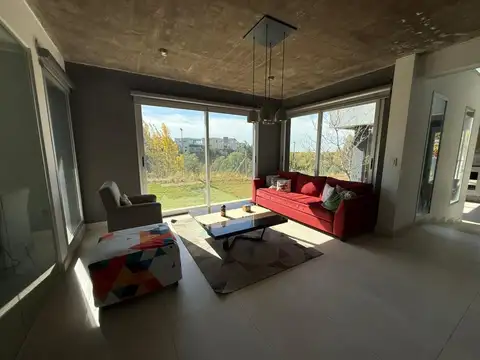 Casa en Venta en Chacras de Coria, USD 415.000