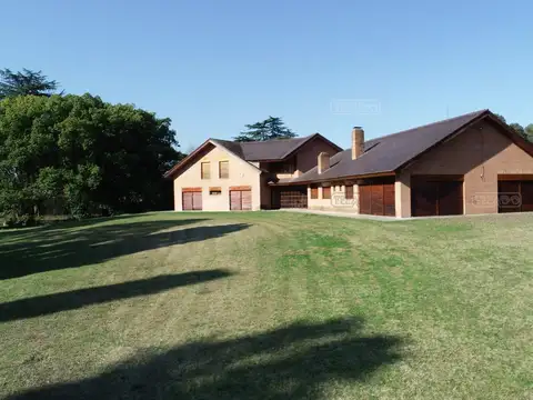 Propiedad en venta en Pilar del Este con casco y lote