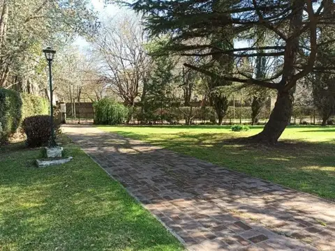 Casa en Venta en Barrio Parque Leloir, USD 345.000