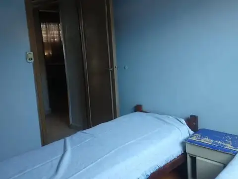 3 AMBIENTES EN VENTA ALMAGRO DOS PISOS POR ESCALERA