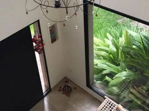 Casa en Venta en La Peregrina, USD 330.000