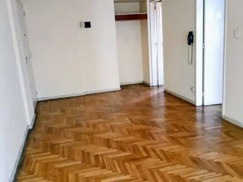 Departamento en Alquiler en Belgrano R, $ 650.000