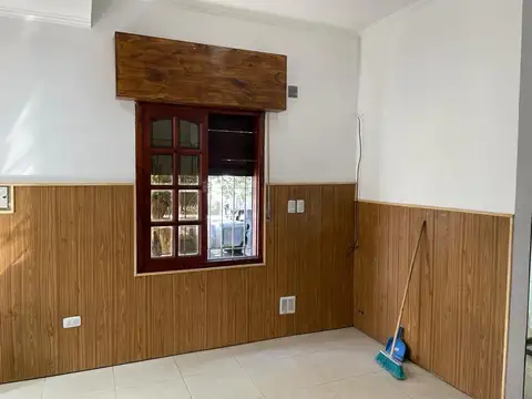 Depto Tipo Casa 2 ambientes con 1 baño