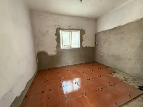 Casa 2 ambientes con 1 baño