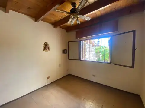 VENTA CASA 4 AMB - VILLA TESEI (OPORTUNIDAD)