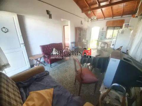 VENTA EN BLOCK - Casa 3 amb + Depto 2 amb.