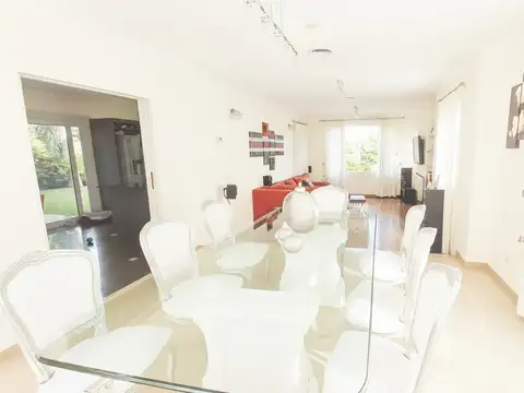 Casa en alquiler en Fincas de Iraola 1